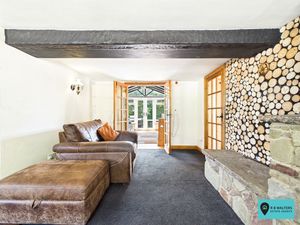 Living Room- click for photo gallery